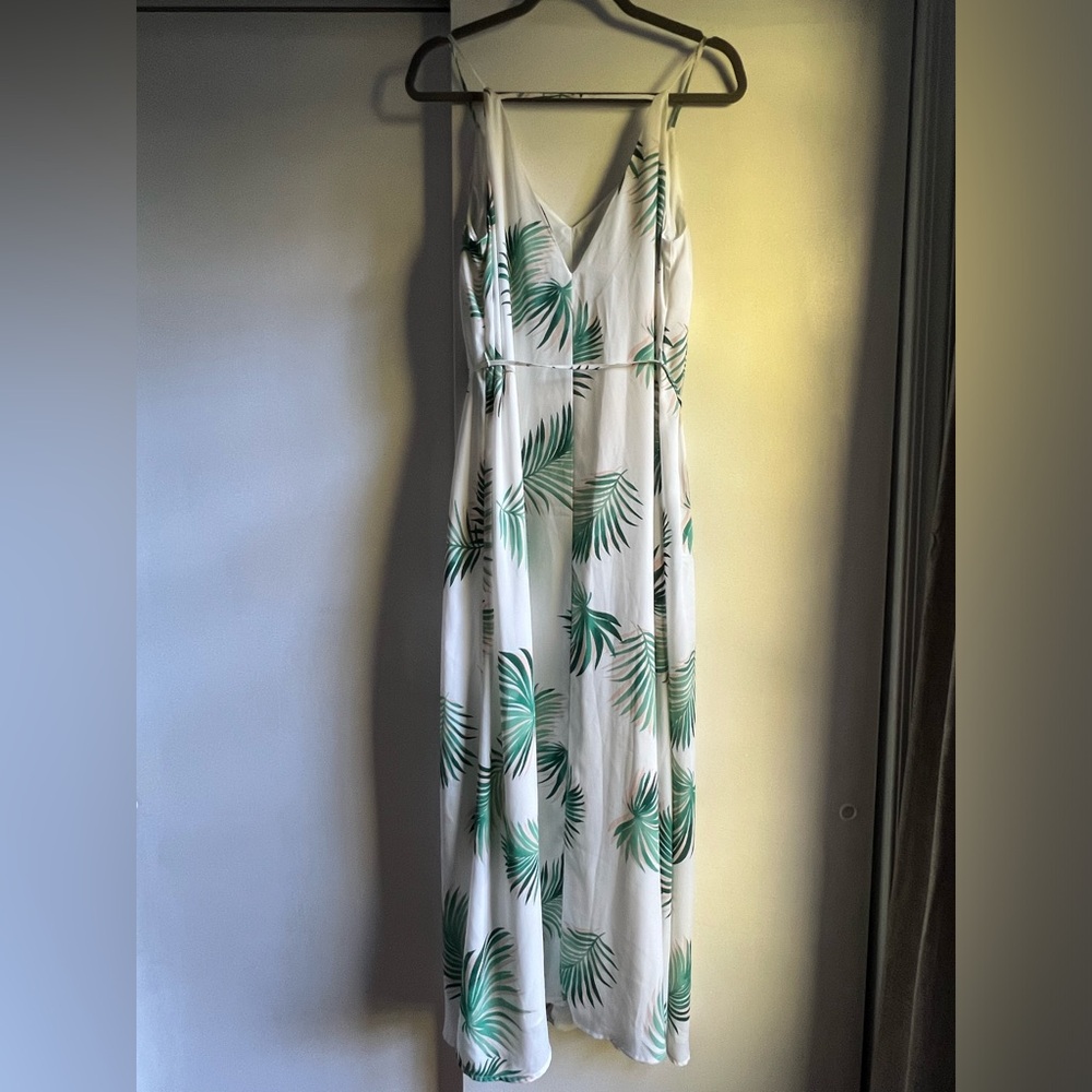 Forever 21 Contemporary Palm Leaf Maxi Dress